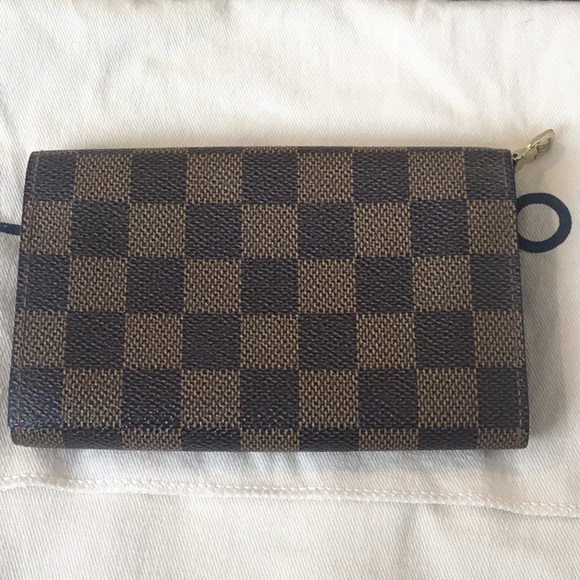 Authentic Lois Vuitton DAMIER EBENE Port Billets Monnaie Zipper Compact Wallet - Picture 4 of 16